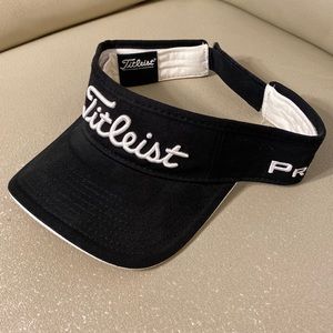 Titleist Visor Pro V1